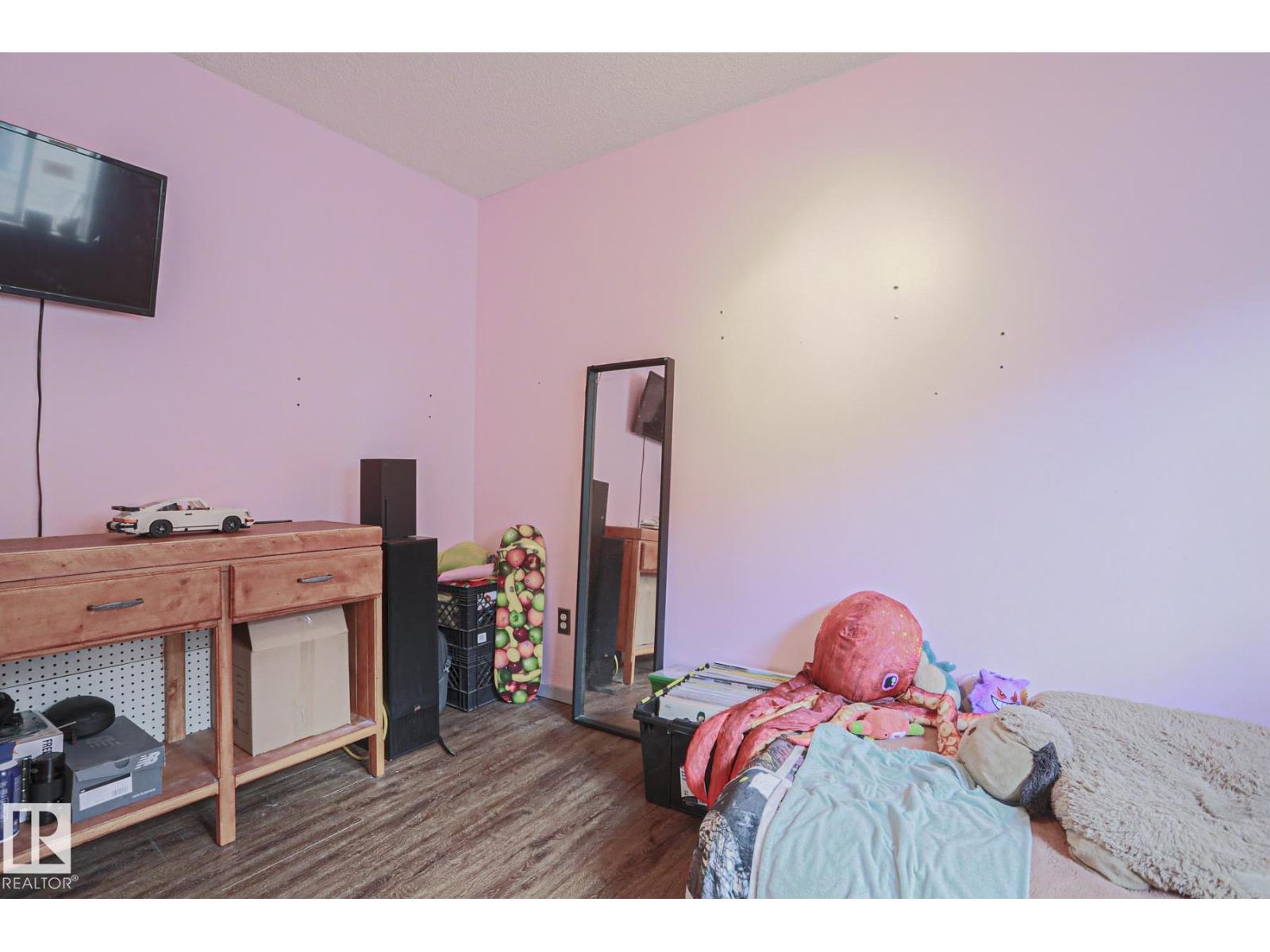 4506 154 AV NW - 24