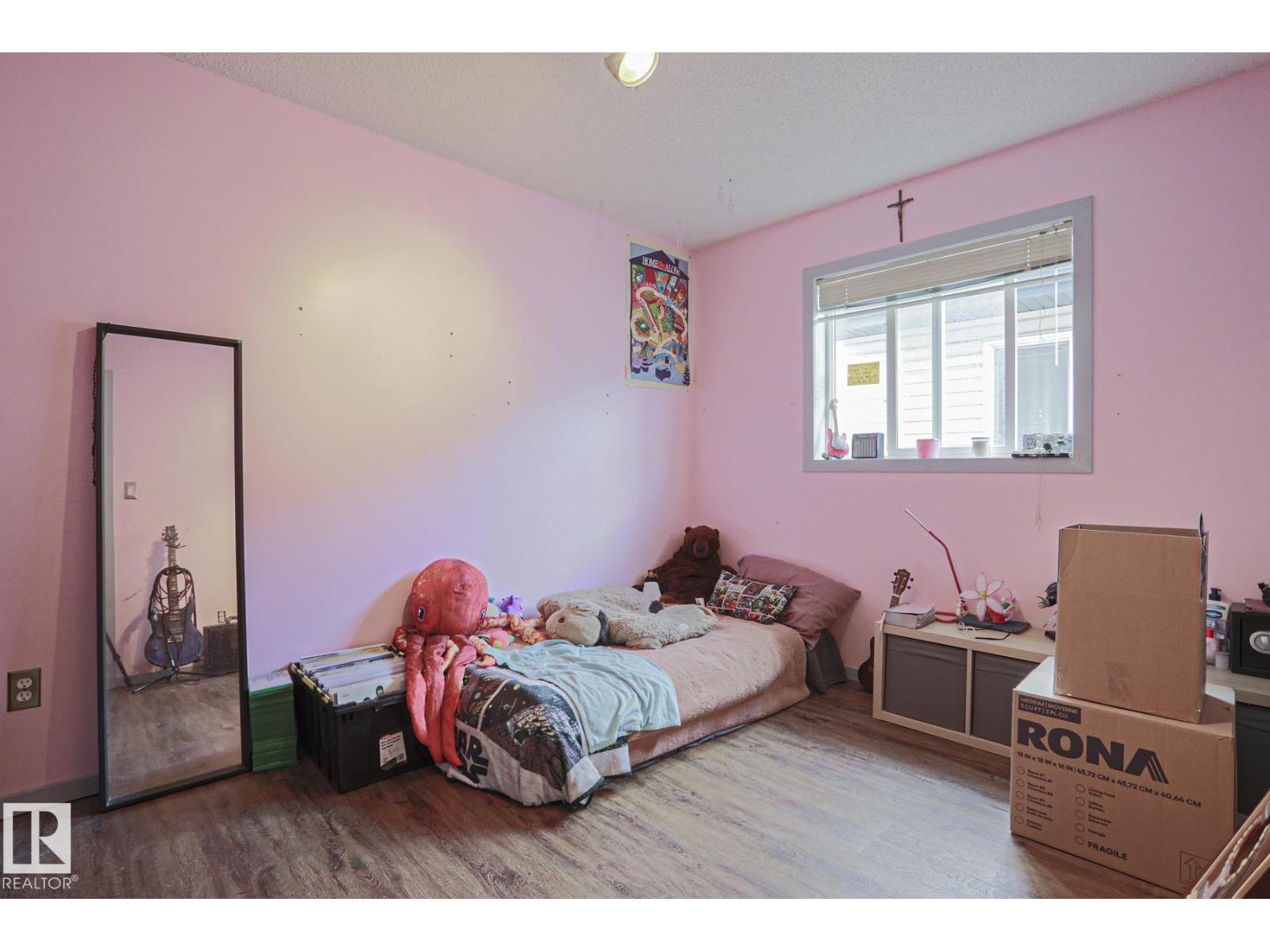4506 154 AV NW - 26