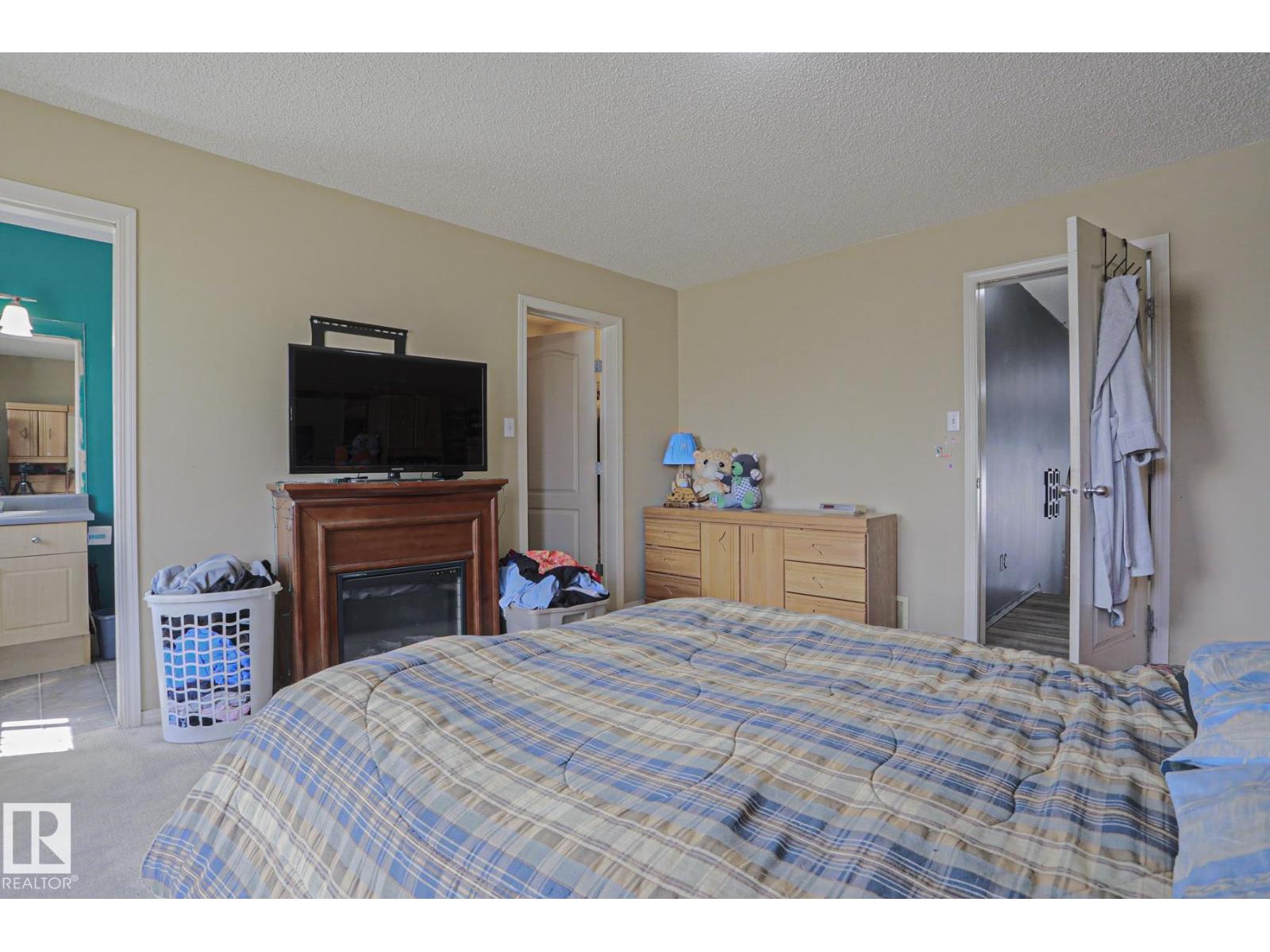 4506 154 AV NW - 28