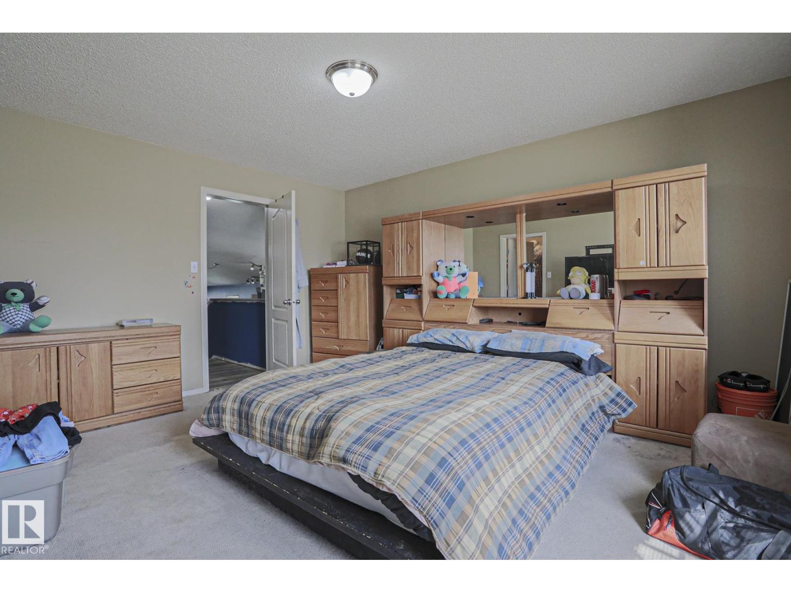 4506 154 AV NW - 30