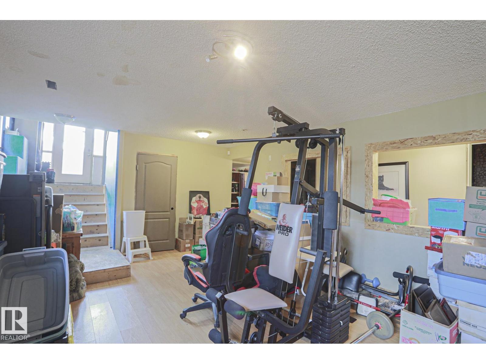 4506 154 AV NW - 39