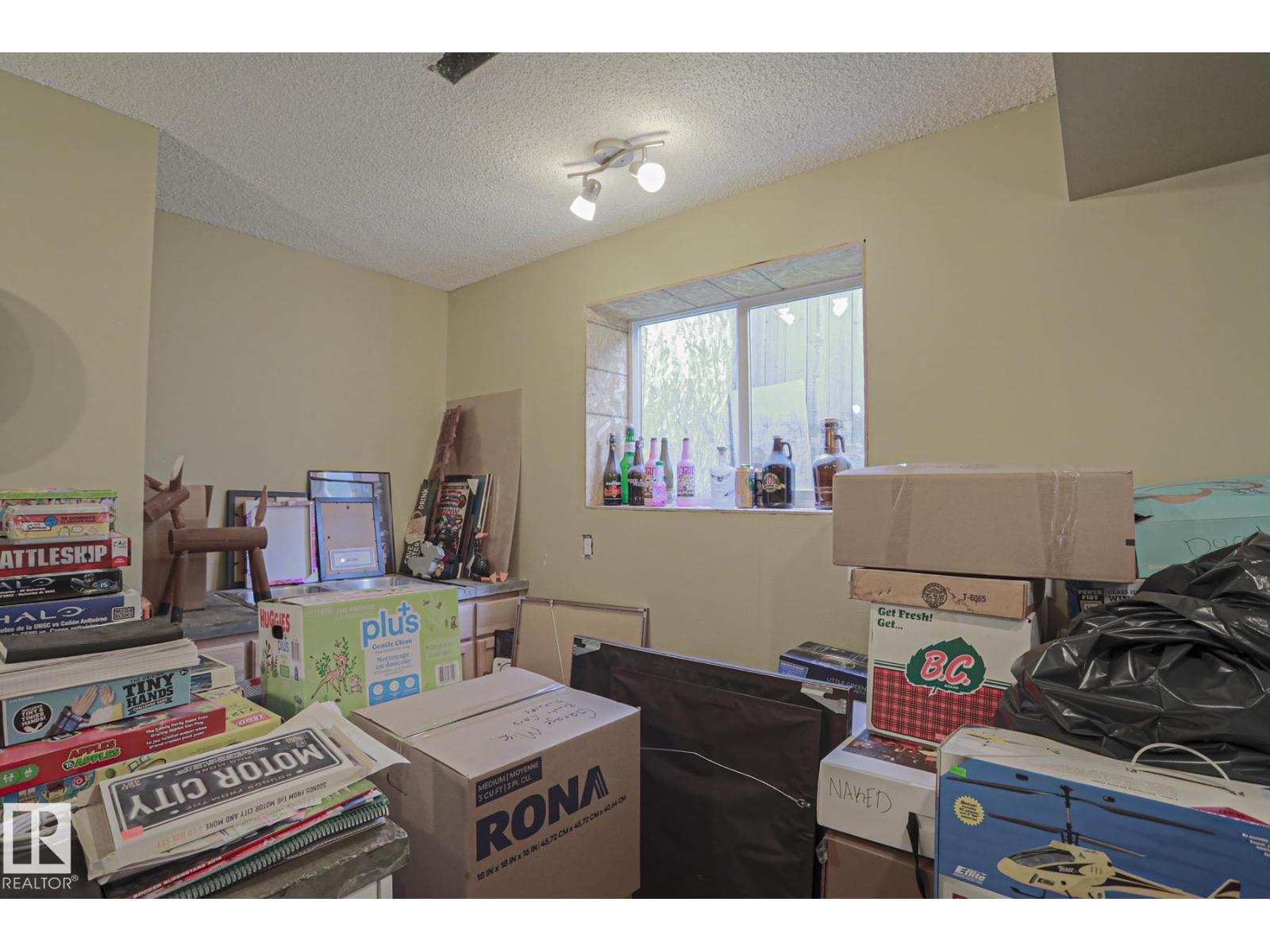 4506 154 AV NW - 42