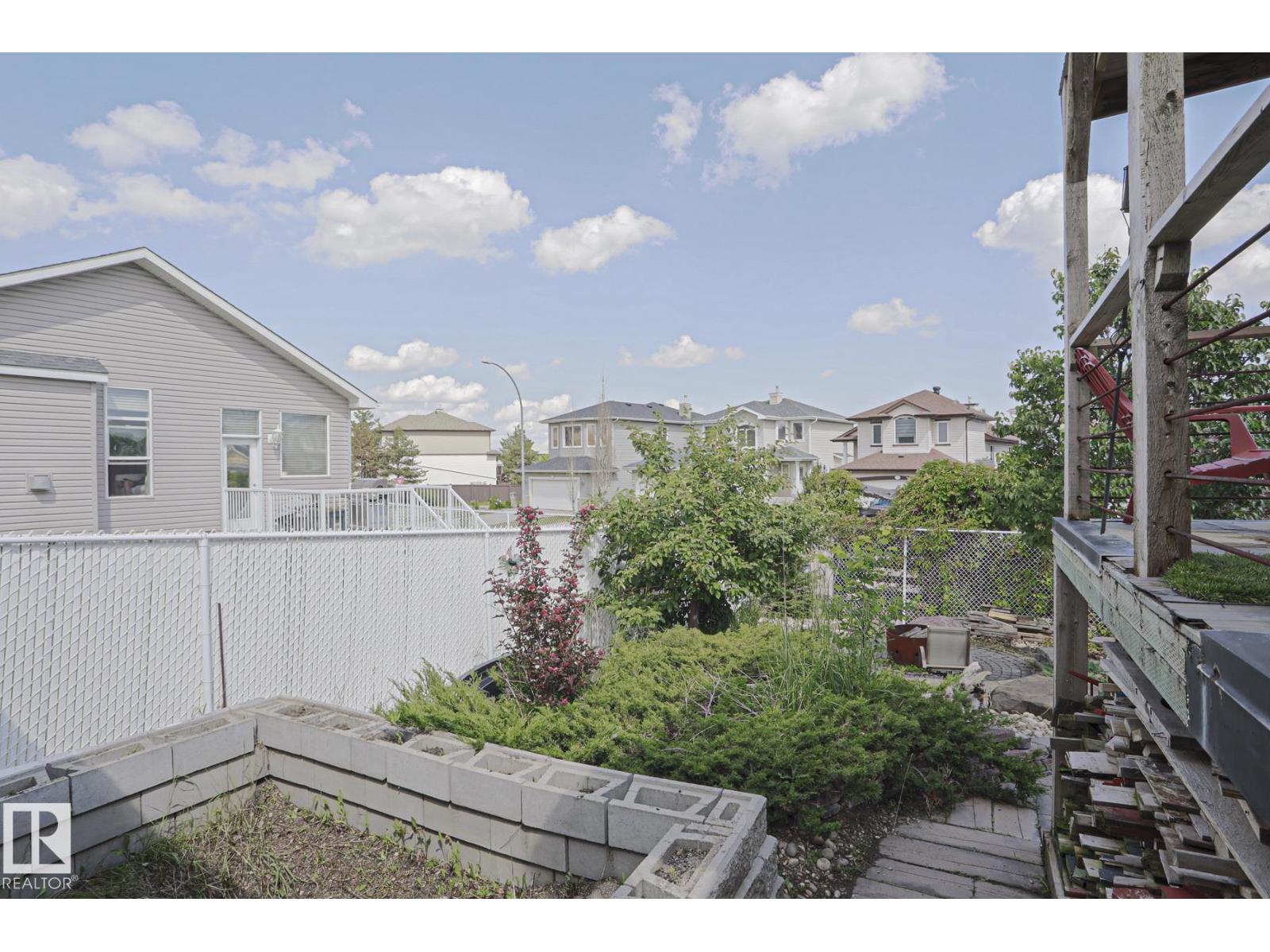 4506 154 AV NW - 48