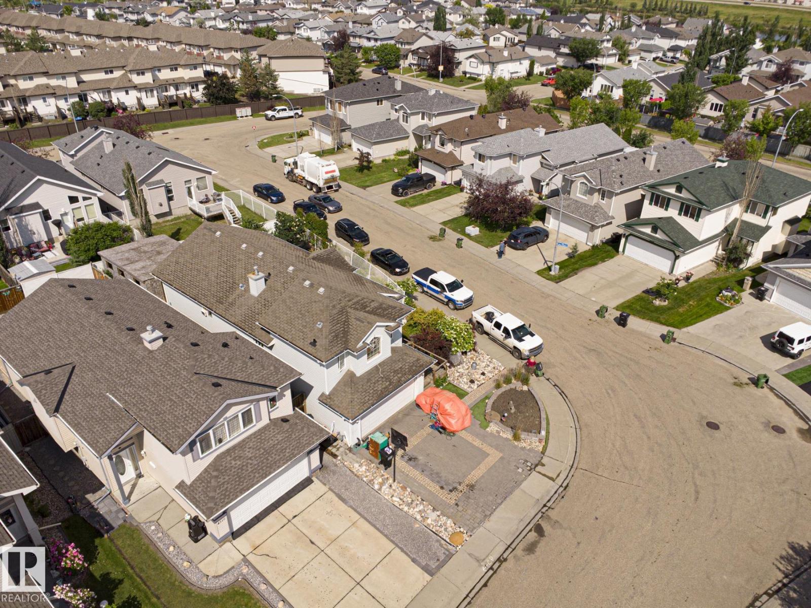 4506 154 AV NW - 53