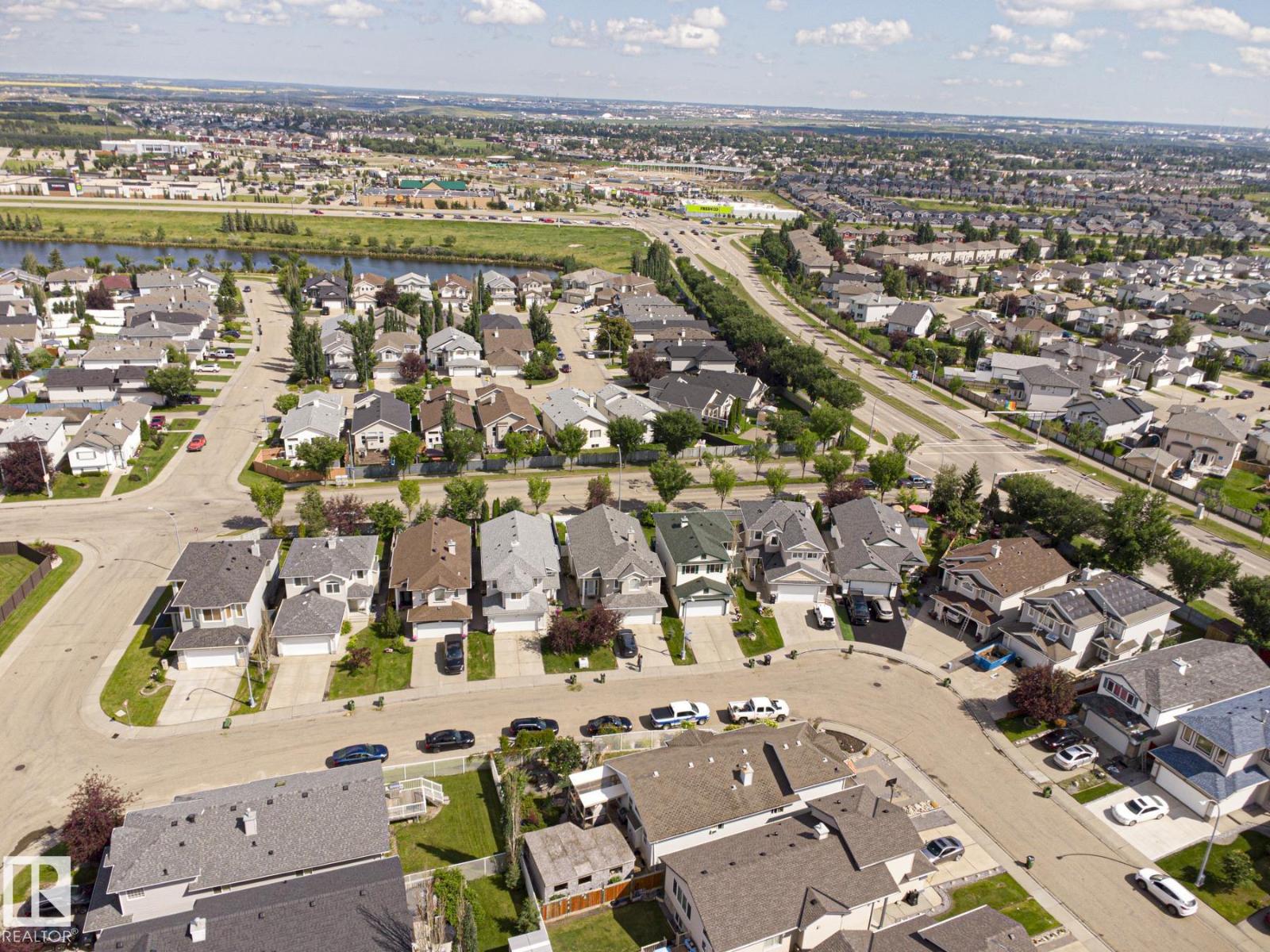 4506 154 AV NW - 61
