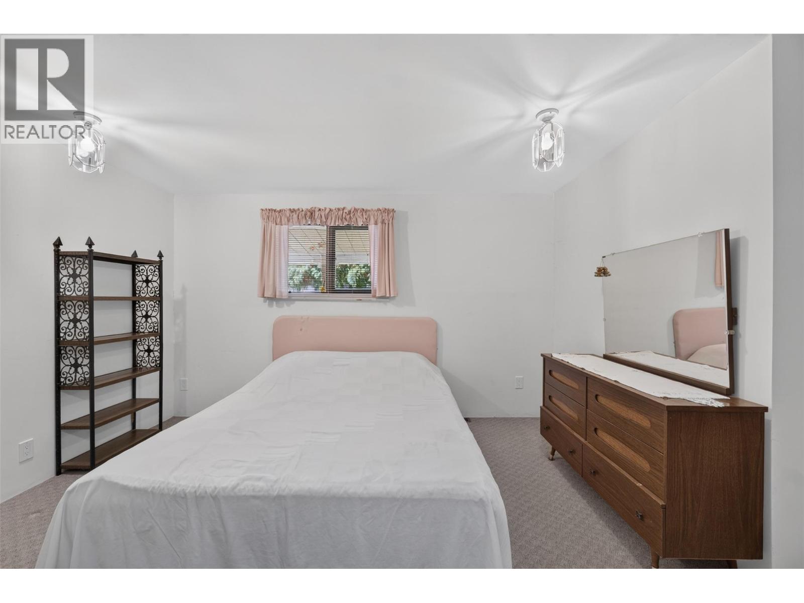 8981 Swanson Road, Swansea Point