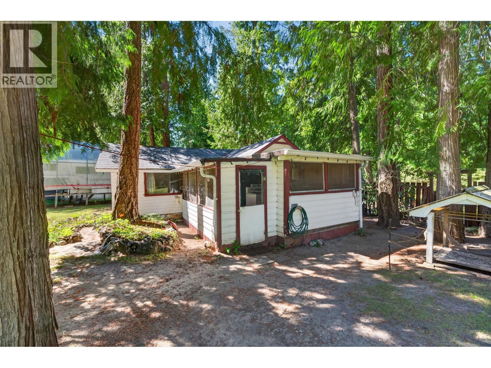 8981 Swanson Road, Swansea Point