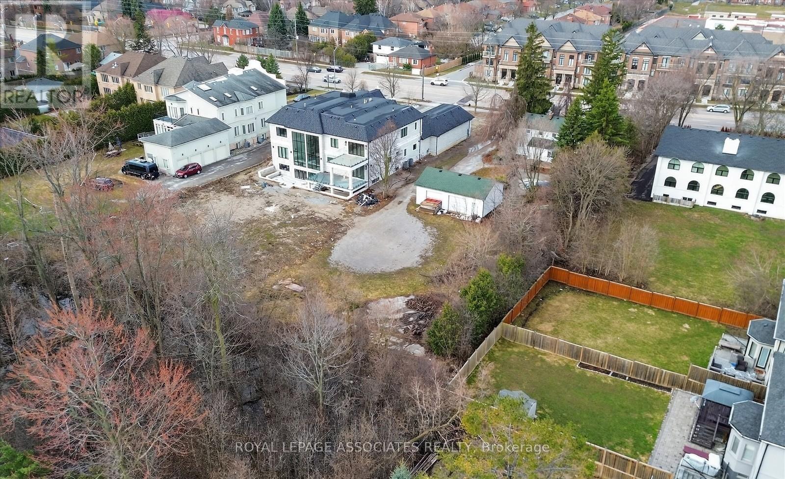 1485 ALTONA ROAD - 13