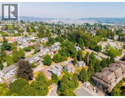 39 E Eighth Avenue, New Westminster, BC V3L4J4 Photo 6