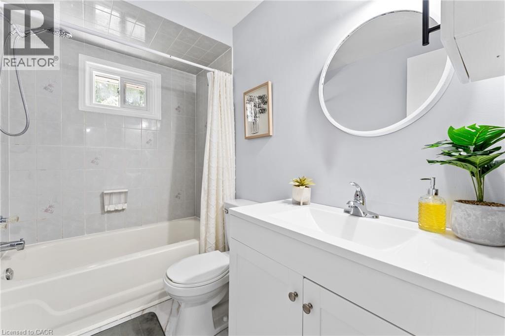 #12 465 BEECHWOOD Place - 36
