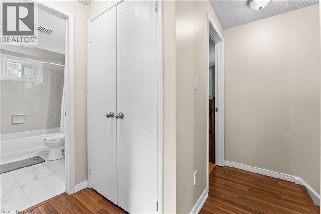 #12 465 BEECHWOOD Place - 22