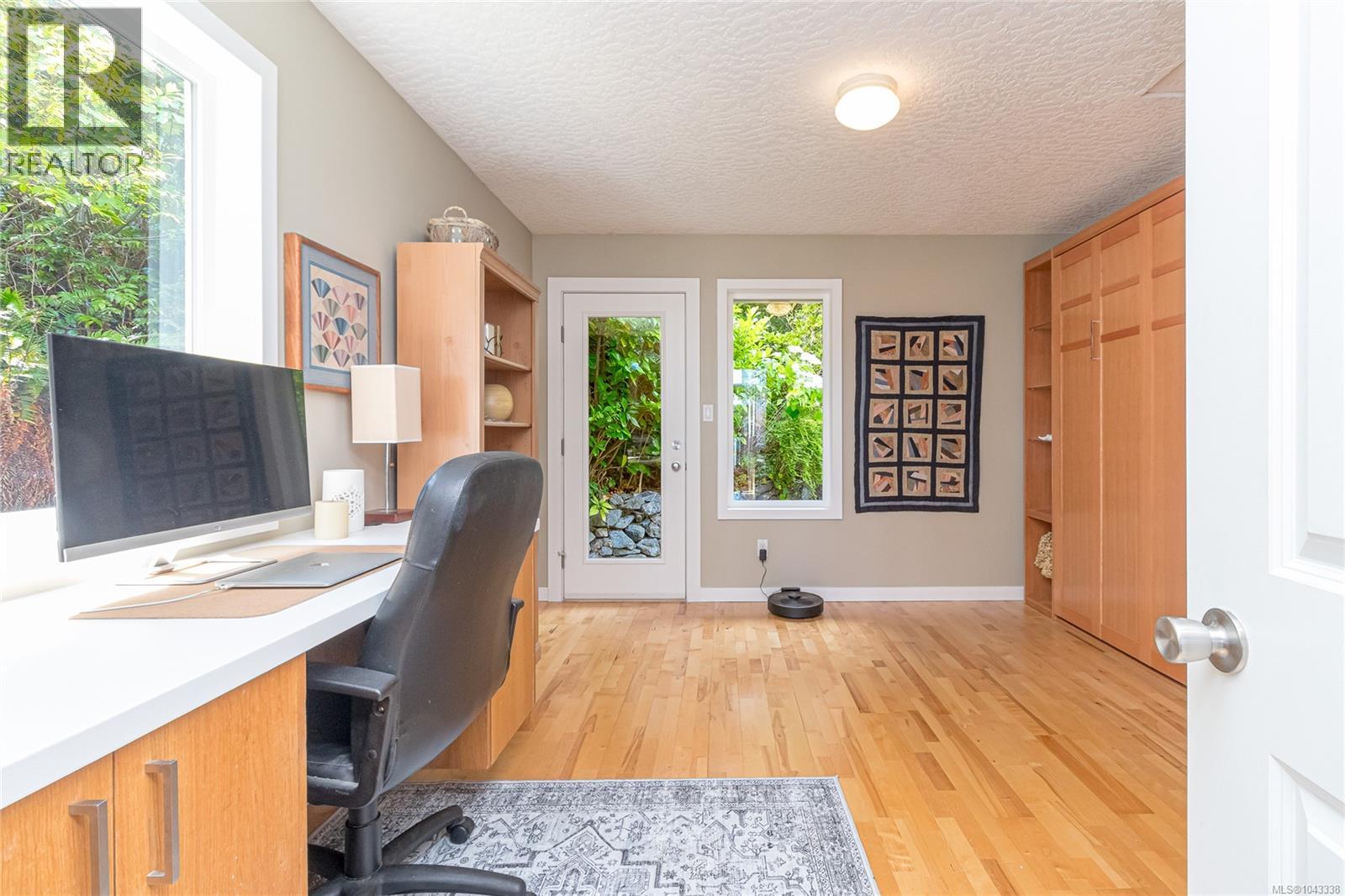 2550 Seaview Rd - 22