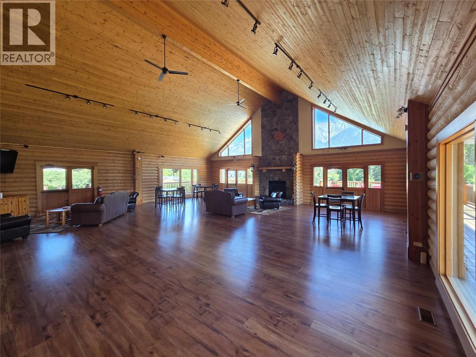 #93 4868 Riverview Drive - 31