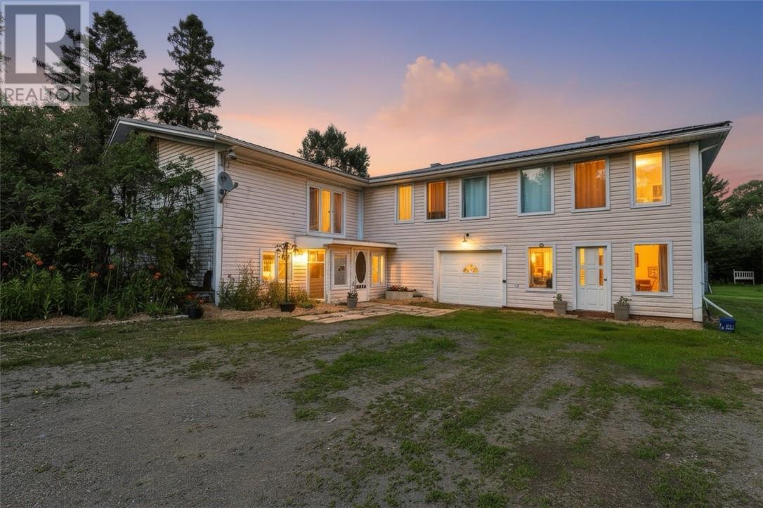 318 Chain Lake Road - 12
