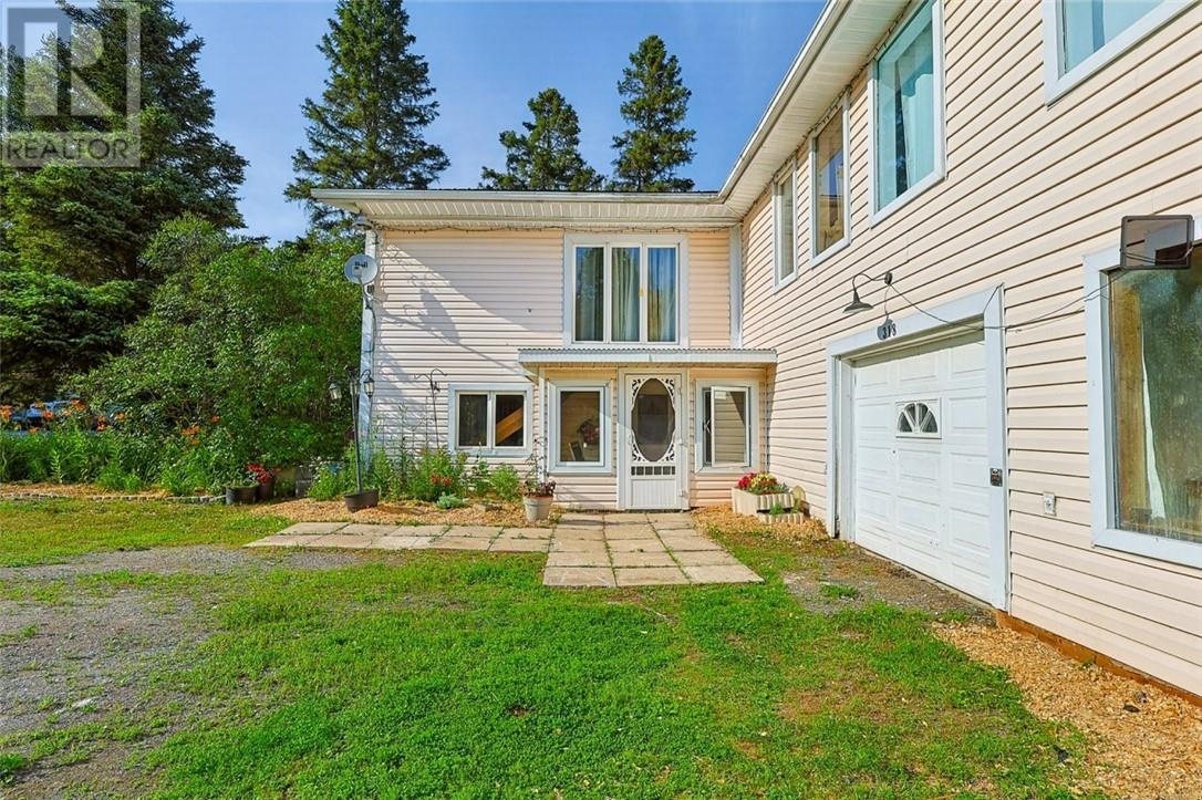 318 Chain Lake Road - 13