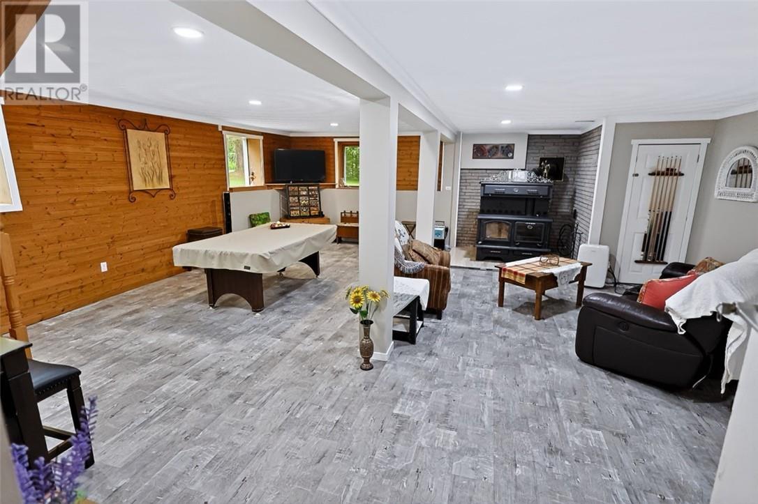 318 Chain Lake Road - 23