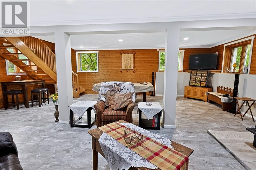 318 Chain Lake Road - Image 30