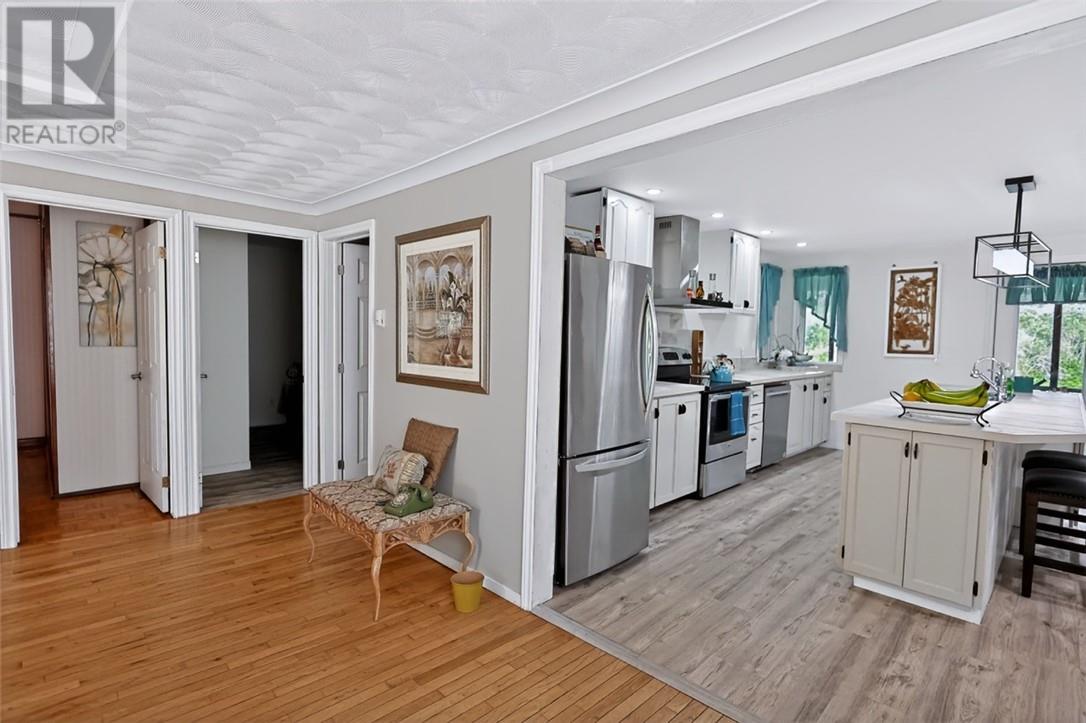 318 Chain Lake Road - Image 34