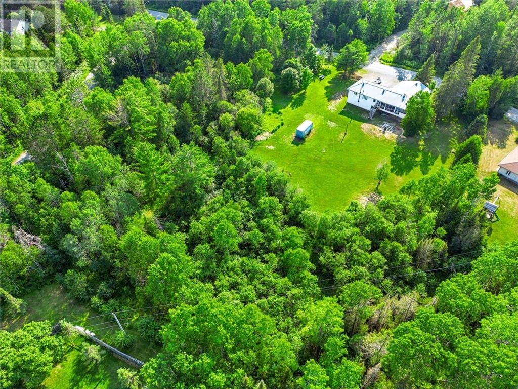 318 Chain Lake Road - 4