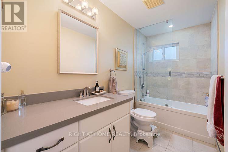 304 ROYWOOD CRESCENT - 10