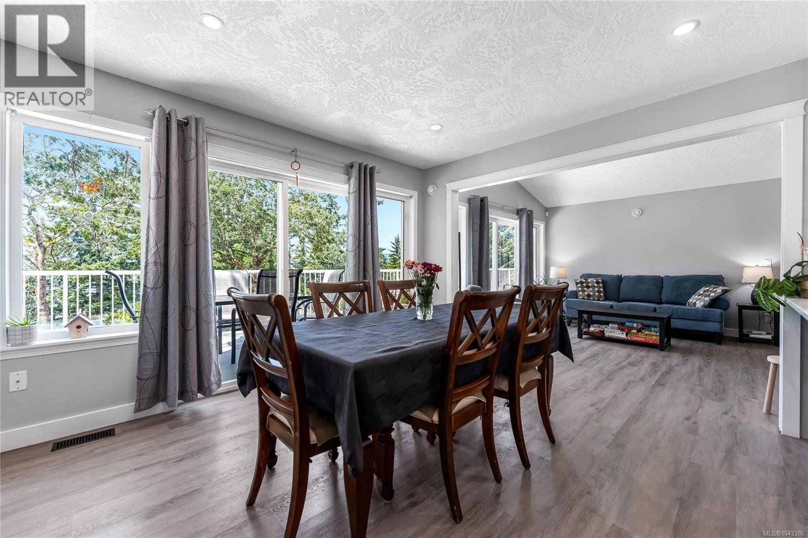 6037 Stonehouse Pl - 13