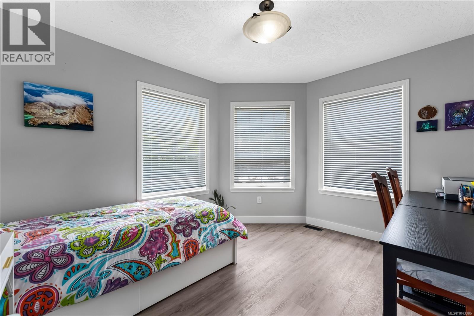 6037 Stonehouse Pl - 27