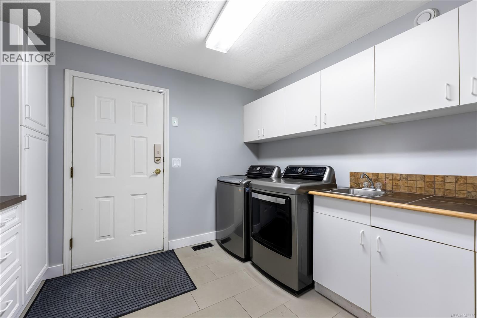6037 Stonehouse Pl - 30