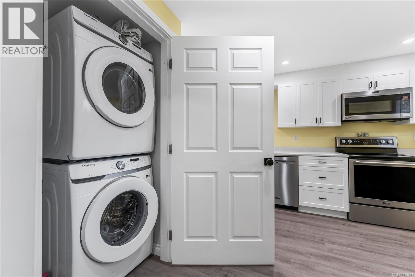 6037 Stonehouse Pl - 43