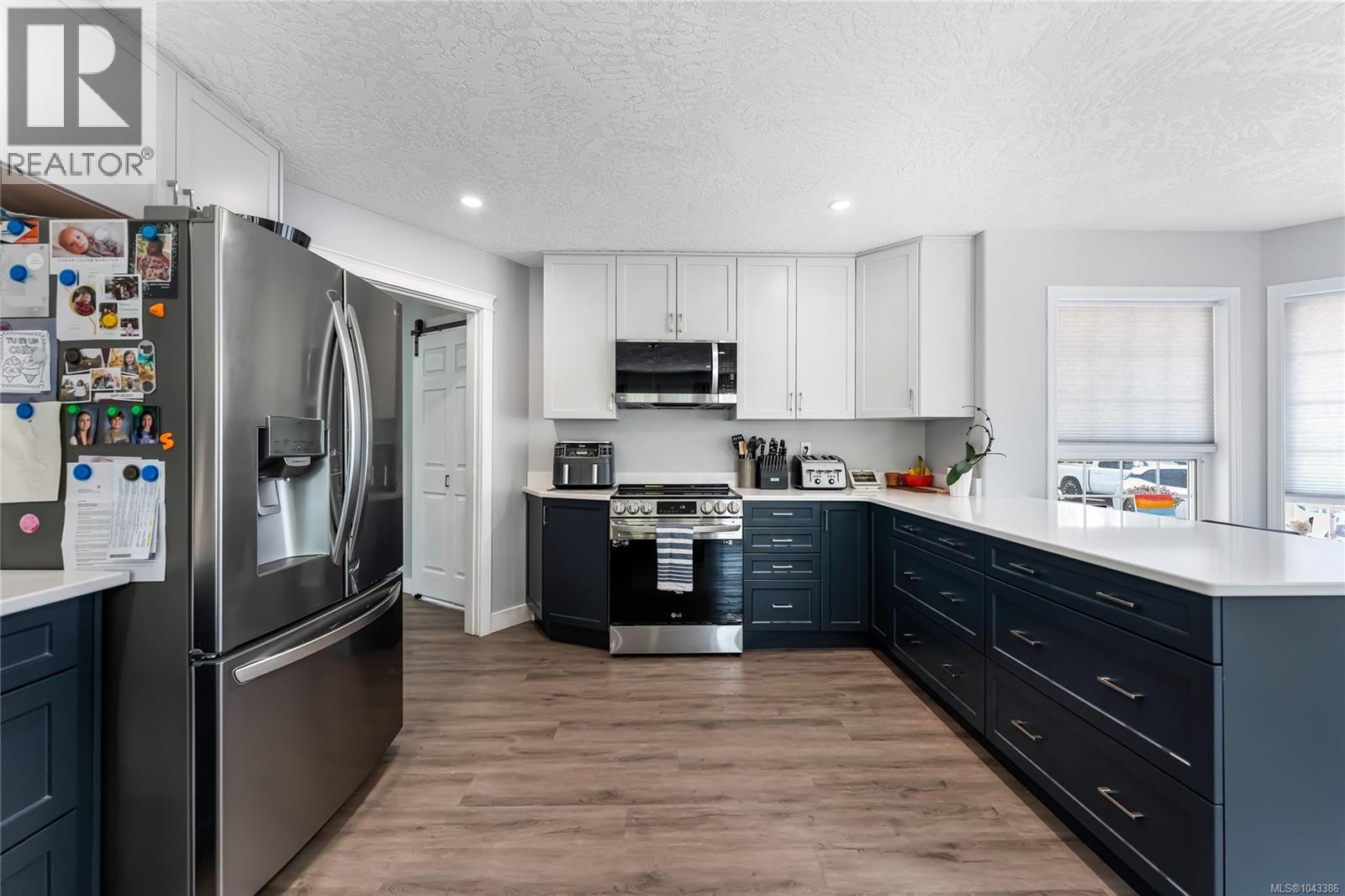 6037 Stonehouse Pl - 7