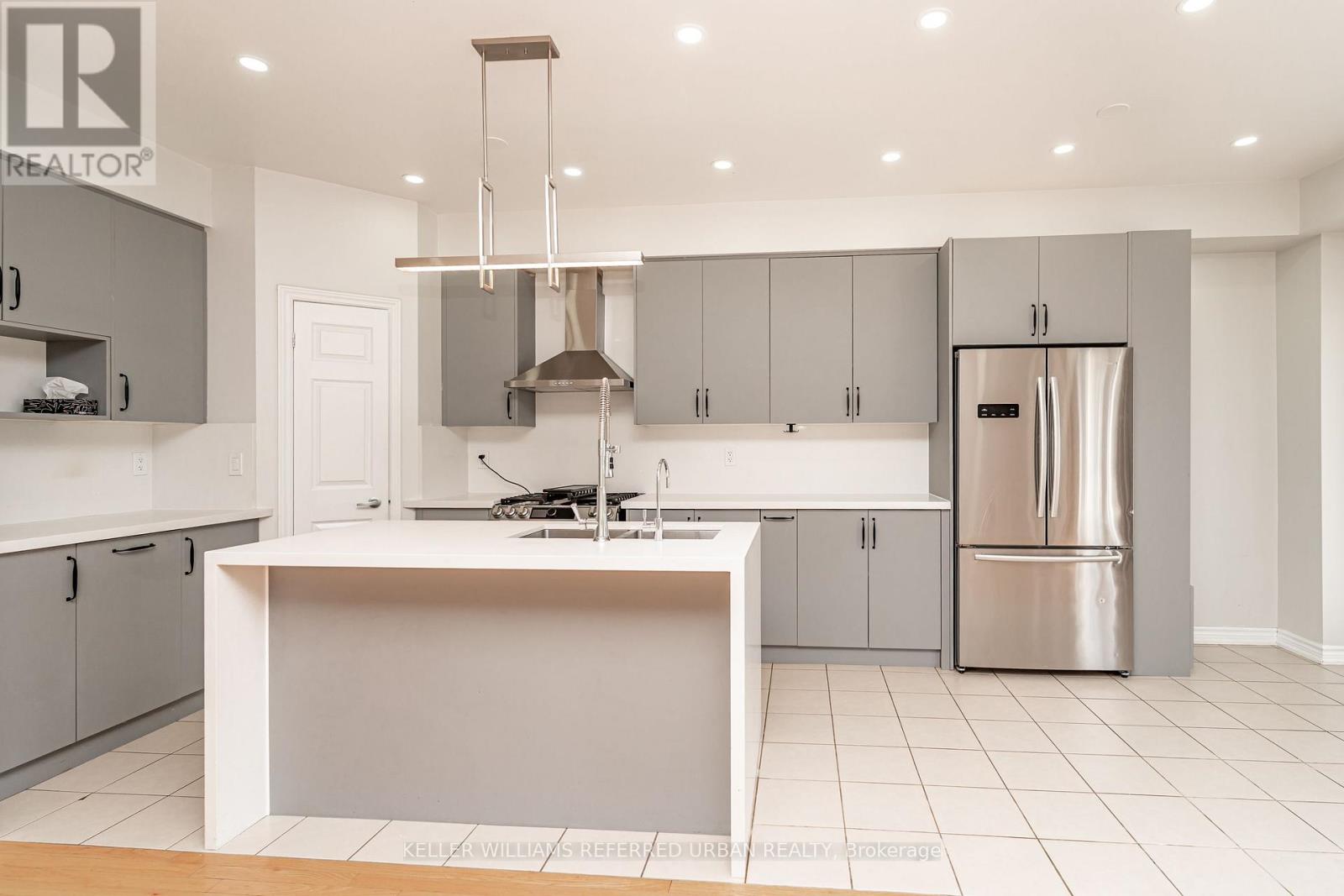13313 BATHURST STREET - Image 6