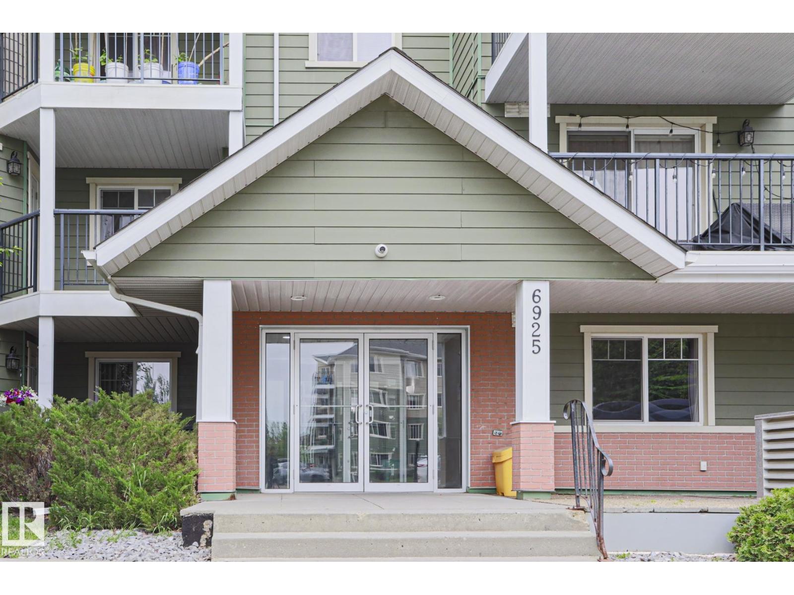 #211 6925 199 ST NW - 35