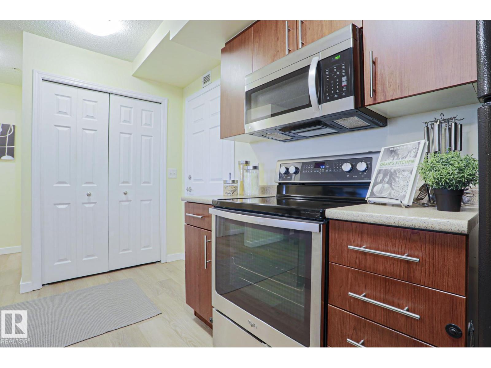 #211 6925 199 ST NW - 9