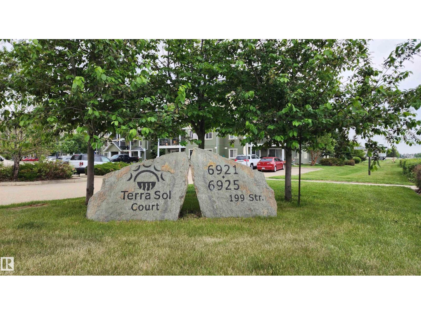 #211 6925 199 ST NW - 36