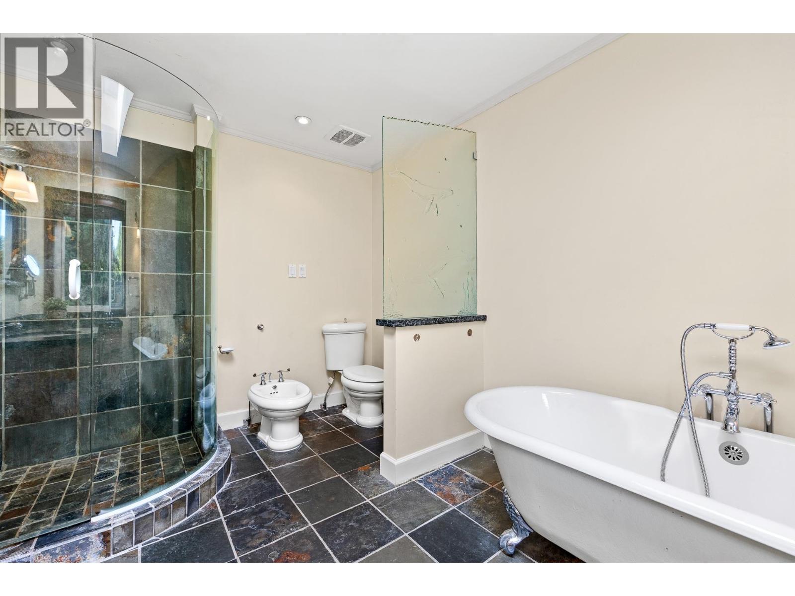 5 Bed, 3 Bath House for Sale in Delta – 462 CONNAUGHT DRIVE, Delta – MLS# R3146533 - Image 29