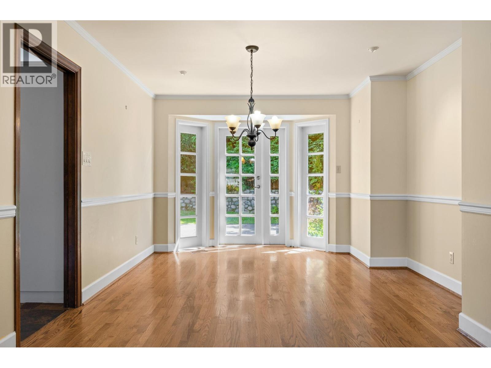 5 Bed, 3 Bath House for Sale in Delta – 462 CONNAUGHT DRIVE, Delta – MLS# R3146533 - Image 12