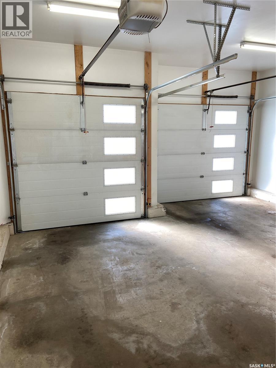 857 Madsen PLACE - 37