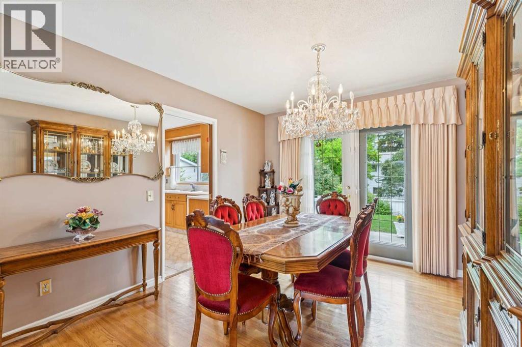 5036 Vallance Crescent NW - 6