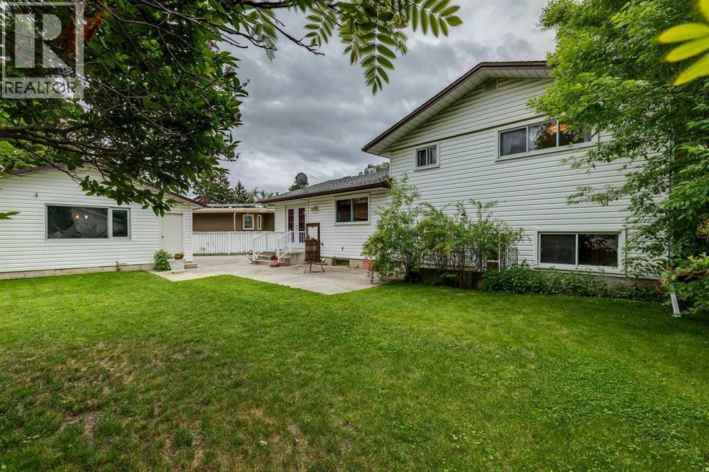 5036 Vallance Crescent NW - 29
