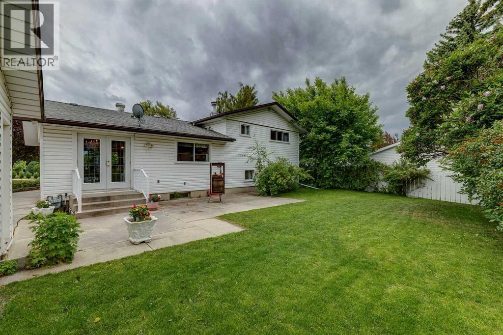 5036 Vallance Crescent NW - 27