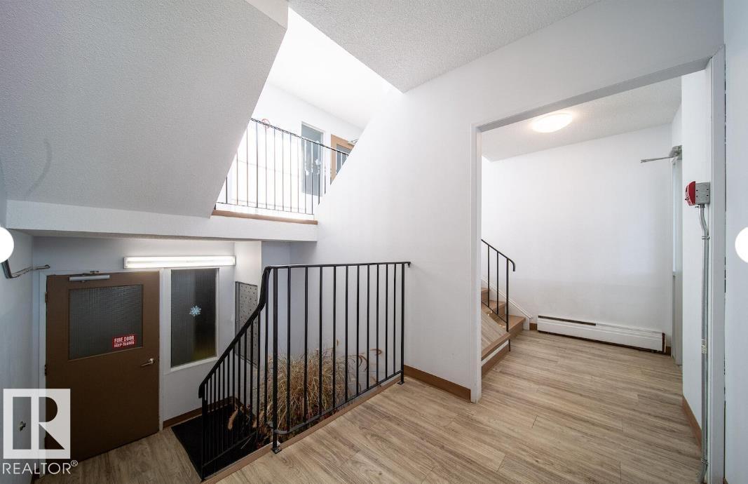 3312 105 Avenue NW - Photo 5
