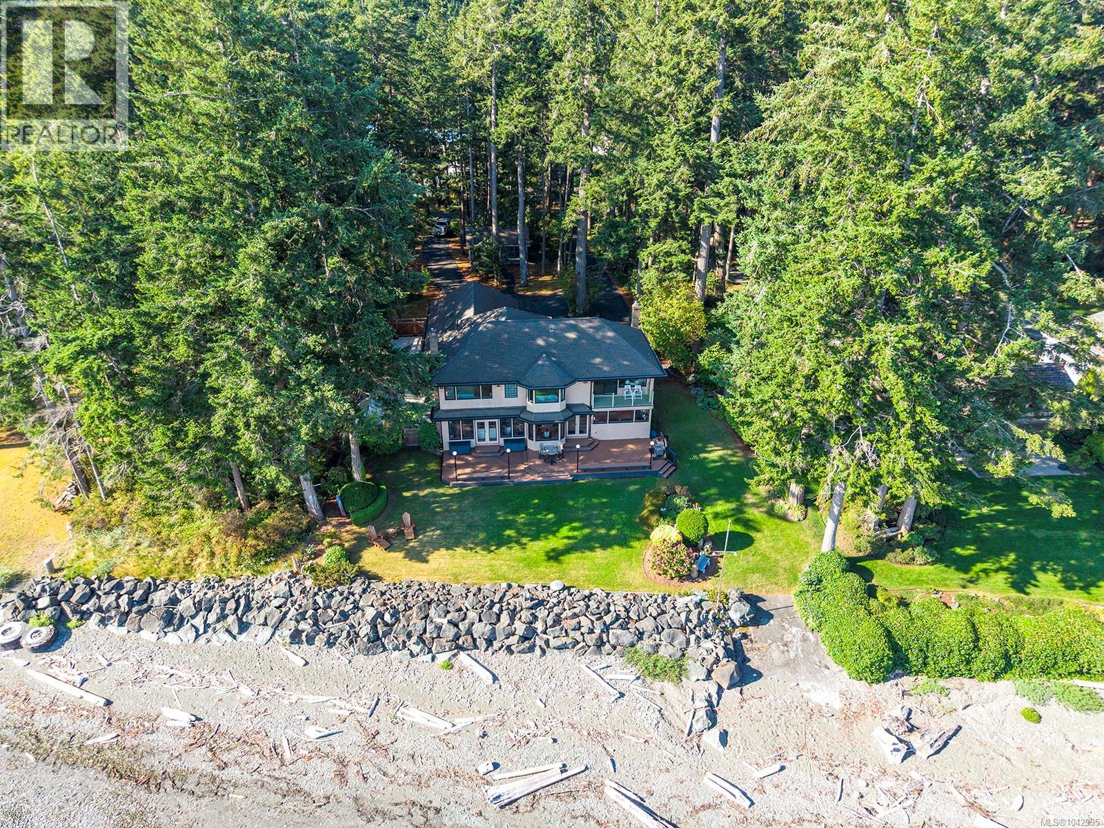 2288 Oyster Garden Rd, Oyster River