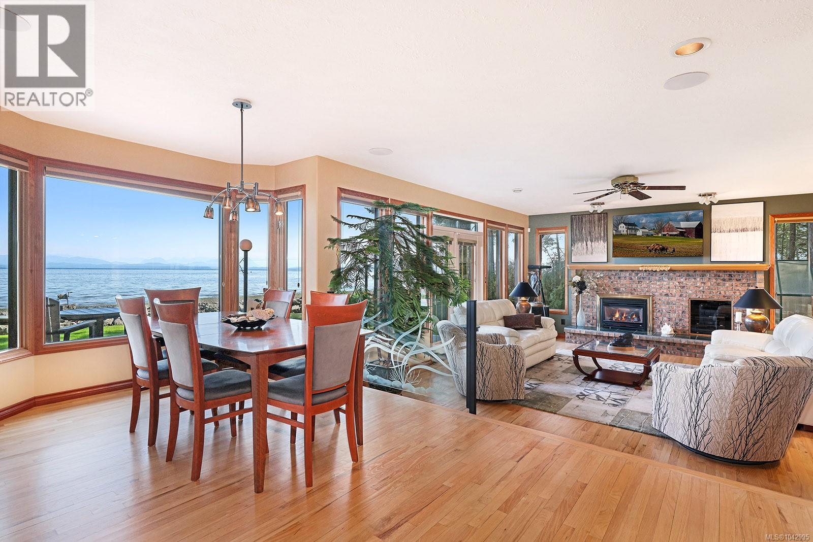 2288 Oyster Garden Rd, Oyster River