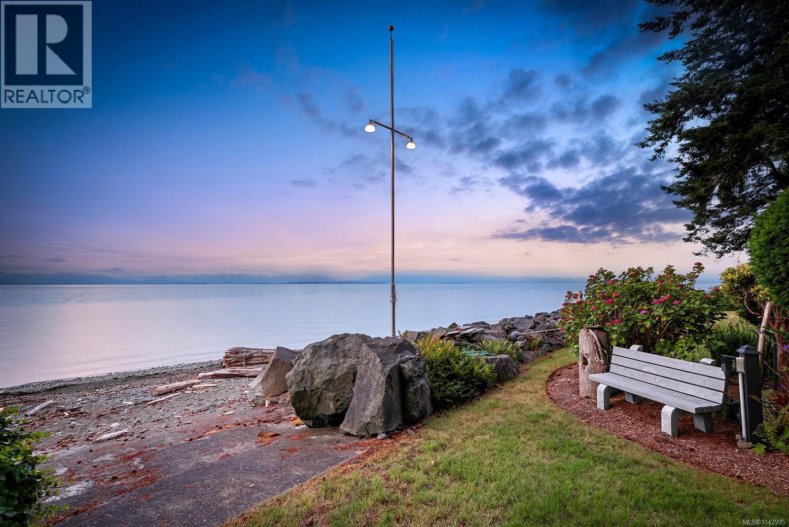 2288 Oyster Garden Rd, Oyster River