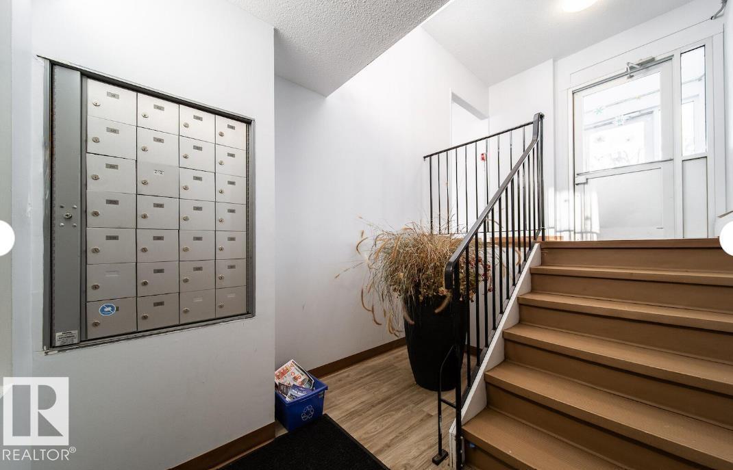 3312 105 Avenue NW - Photo 7