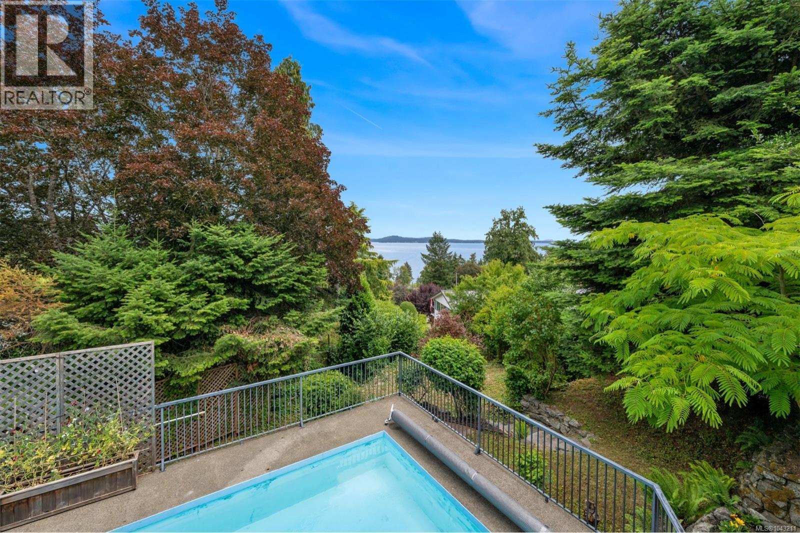 2581 Seaview Rd - 79