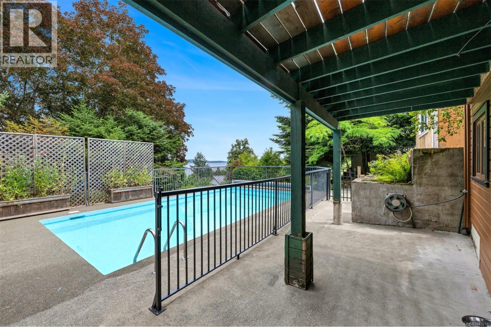 2581 Seaview Rd - 78