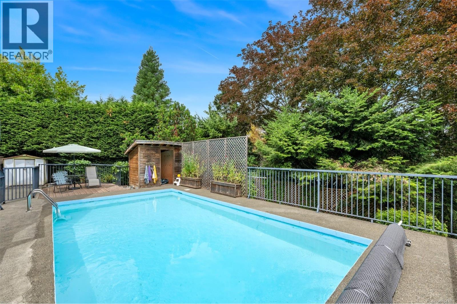 2581 Seaview Rd - 76
