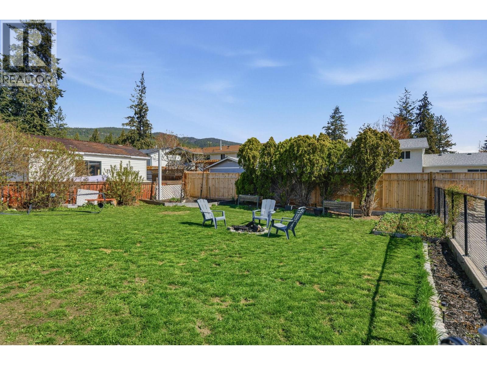 3283 McMahon Road - 32