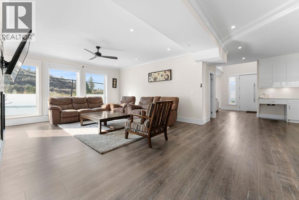 1131 FORDEN Place - 10