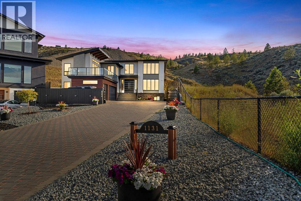 1131 FORDEN Place - 2